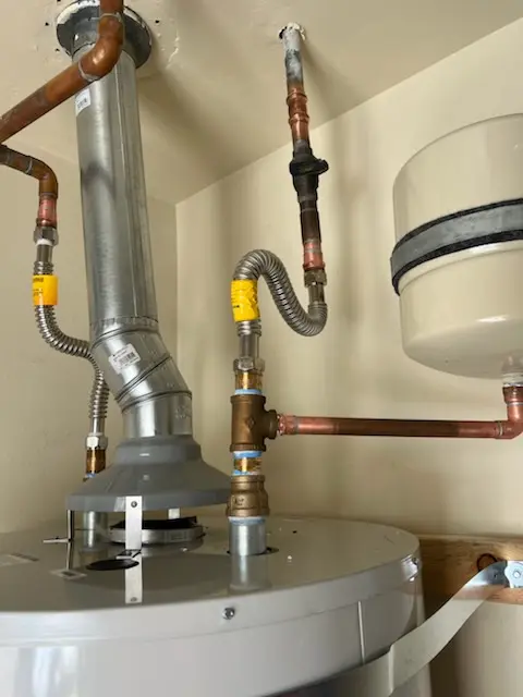 Water heater installation and plumbing repair in Burbank